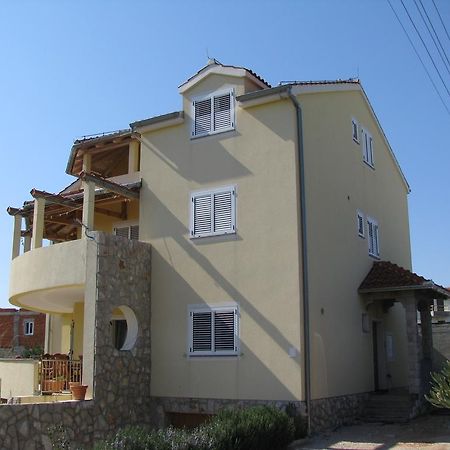 Apartment Megi Tribalj Kültér fotó