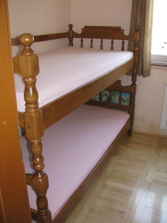 Apartment Megi Tribalj Kültér fotó